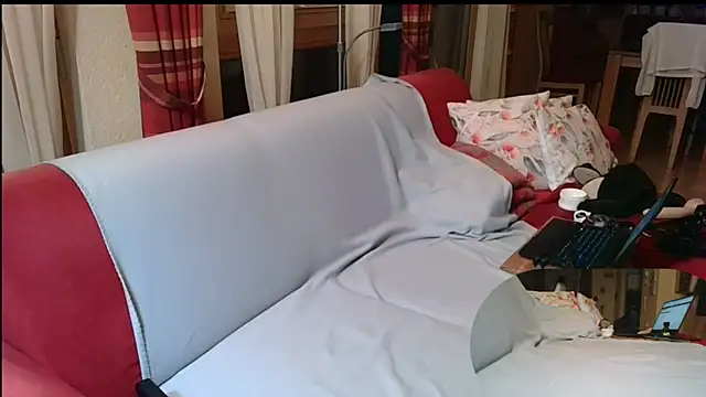 Snapshot of sassi_tv@xh chatting on November 2025 05:07:01 AM sassi tvxh online show from November 2025 05:07:01 AM