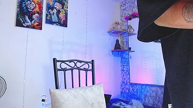 Liam lee online show from October 2025 01:43:02 PM