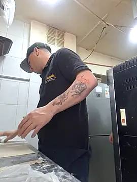 Victorjose3030 online show from September 2025 06:41:02 PM