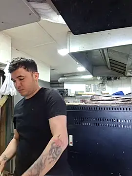 Victorjose3030 online show from October 2025 07:47:02 PM