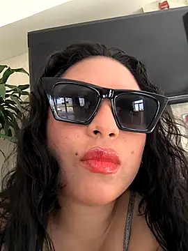 Francesca ferrari online show from March 2025 08:32:02 PM