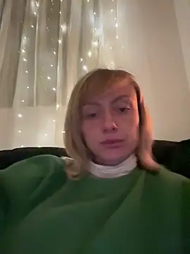 Snapshot of haileyhope_ chatting on February 2026 07:32:01 PM haileyhope online show from February 2026 07:32:01 PM