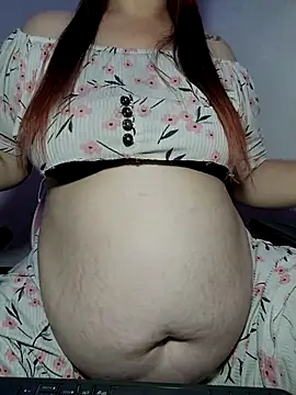 Snapshot of Scarlet_garnet chatting on July 2026 12:32:02 AM Scarlet garnet online show from July 2026 12:32:02 AM