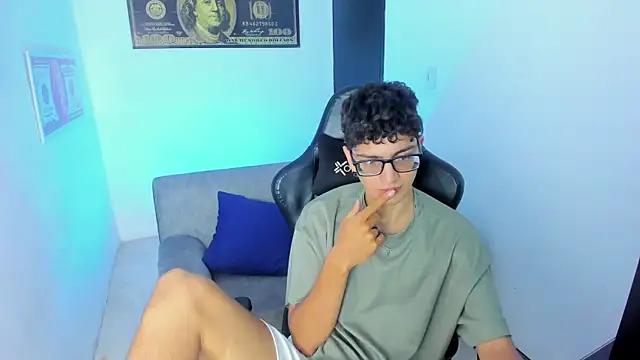 TylerWhite  online show from February 2025 02:58:01 AM