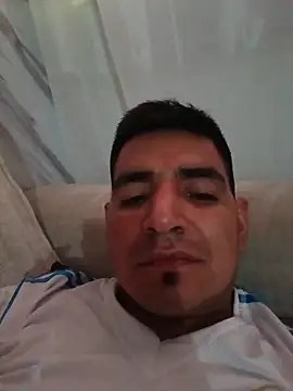 Snapshot of latino17 chatting on February 2026 11:36:02 PM latino17 online show from February 2026 11:36:02 PM