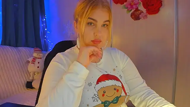 CoraSwon online show from January 2025 01:36:02 PM