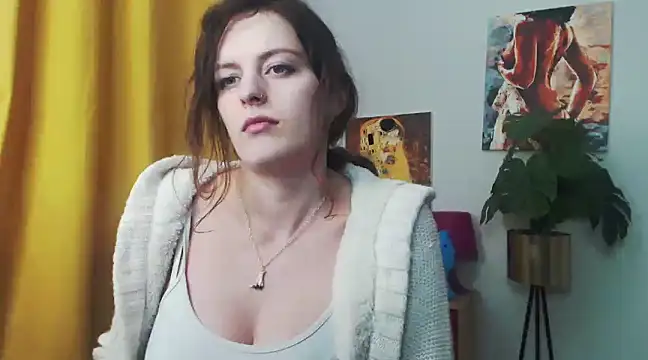 Snapshot of juicyNadine chatting on January 2025 12:26:02 PM juicyNadine online show from January 2025 12:26:02 PM