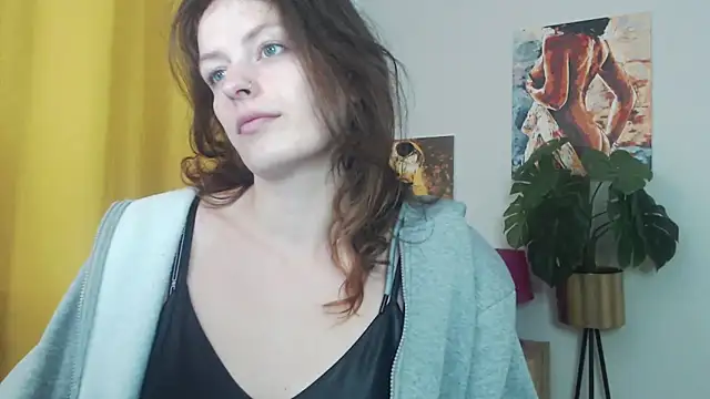 Snapshot of juicyNadine chatting on September 2025 04:45:02 AM juicyNadine online show from September 2025 04:45:02 AM