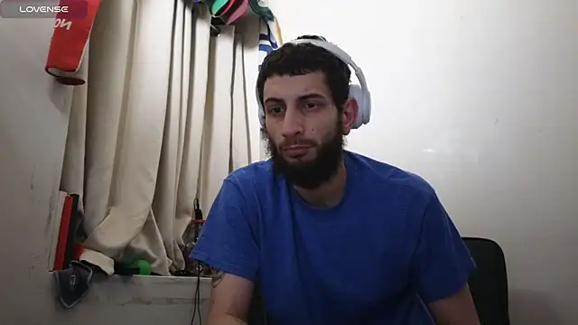 pantslesstraveler plt online show from December 2024 11:49:01 PM