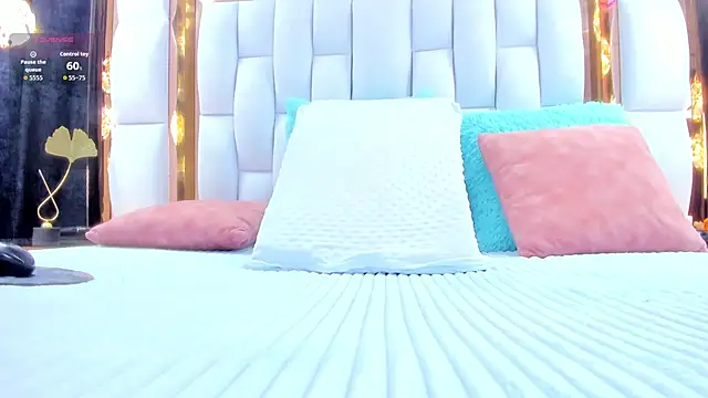 Snapshot of RileySweett chatting on October 2025 11:49:02 AM RileySweett online show from October 2025 11:49:02 AM