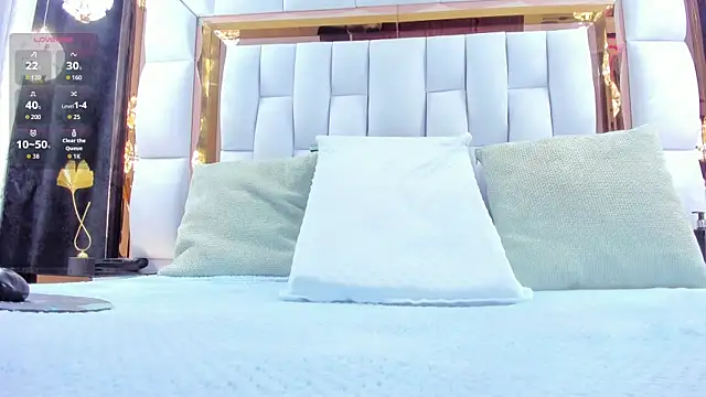 Snapshot of RileySweett chatting on December 2025 11:50:01 AM RileySweett online show from December 2025 11:50:01 AM