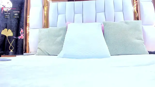 Snapshot of RileySweett chatting on January 2026 11:45:02 AM RileySweett online show from January 2026 11:45:02 AM