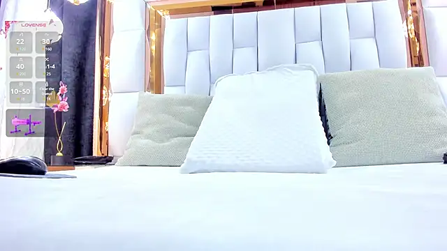 Snapshot of RileySweett chatting on January 2026 11:38:02 AM RileySweett online show from January 2026 11:38:02 AM