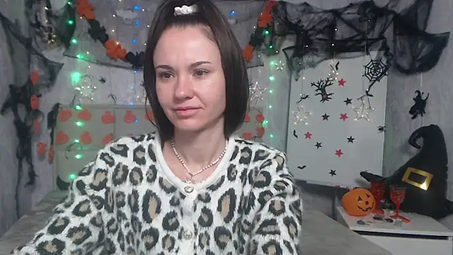 KaraCriegs online show from October 2025 05:13:01 AM