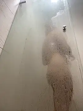 Iris love18 online show from October 2025 12:07:02 AM