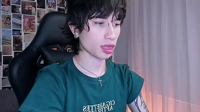 liamelf online show from January 2025 06:25:01 AM