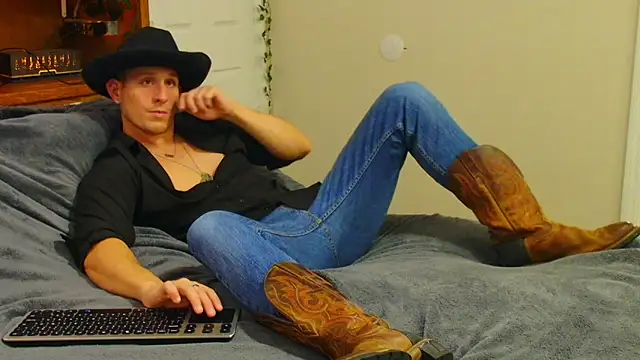 zack Fisher online show from December 2025 12:17:01 AM