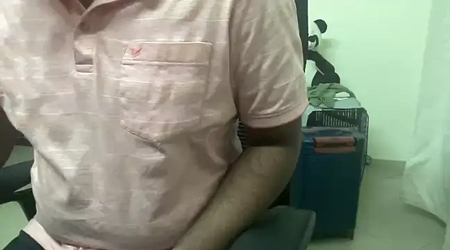 Snapshot of dhruv-sluppy chatting on February 2025 01:43:02 PM dhruv-sluppy online show from February 2025 01:43:02 PM