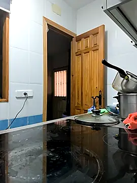 Snapshot of Mistik_red chatting on September 2025 10:31:02 AM Mistik red online show from September 2025 10:31:02 AM