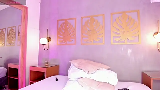 majo rosse  online show from February 2026 06:56:02 AM