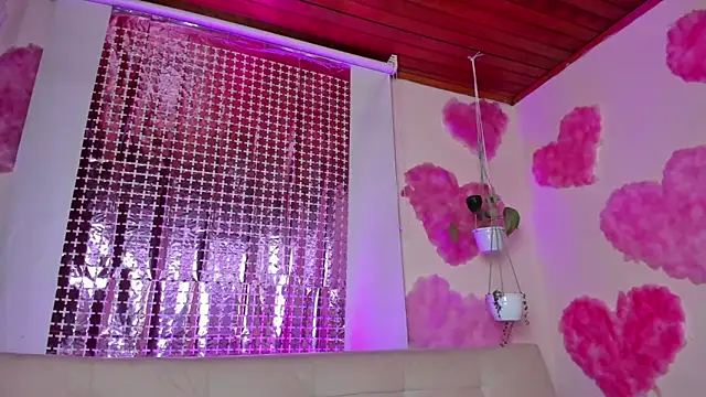 roselinedior online show from February 2025 08:25:01 PM