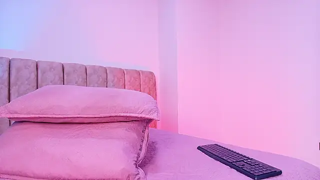 arl chloee online show from February 2026 03:03:02 AM