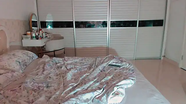 -Lucky Girl online show from May 2026 02:28:01 AM