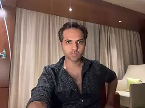 immog727 online show from February 2025 06:01:01 PM