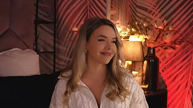 Snapshot of KatyaBelle chatting on November 2025 08:19:01 PM KatyaBelle online show from November 2025 08:19:01 PM