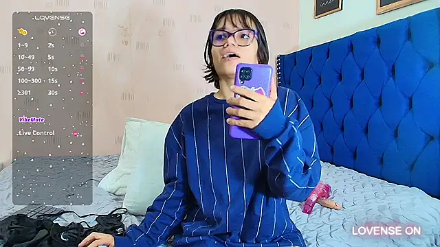 shybutdirtygirrll online show from December 2024 12:24:01 PM