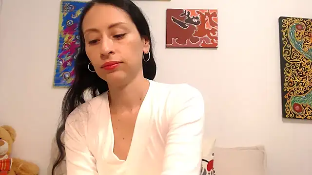 Snapshot of AliceRossi chatting on January 2025 11:43:02 AM AliceRossi online show from January 2025 11:43:02 AM