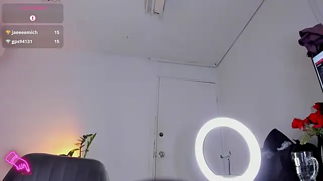 JordanSmiith  online show from February 2025 11:19:02 PM