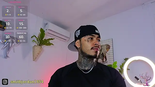 JordanSmiith  online show from October 2025 07:55:02 PM