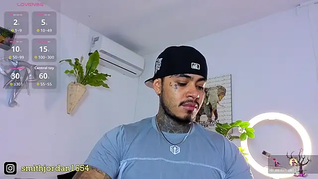 JordanSmiith  online show from October 2025 09:14:02 PM