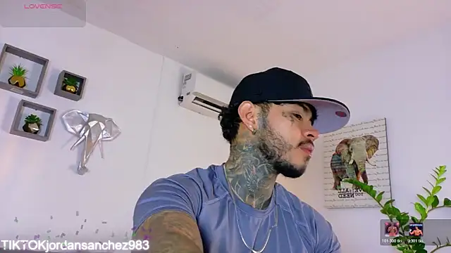 JordanSmiith  online show from February 2026 10:14:01 PM