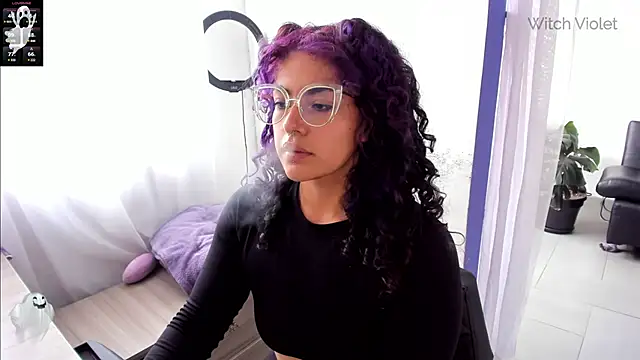 Snapshot of witchviolet chatting on January 2025 09:16:01 PM witchviolet online show from January 2025 09:16:01 PM