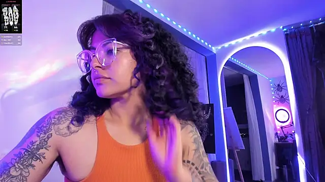 Snapshot of witchviolet chatting on March 2025 05:01:01 AM witchviolet online show from March 2025 05:01:01 AM