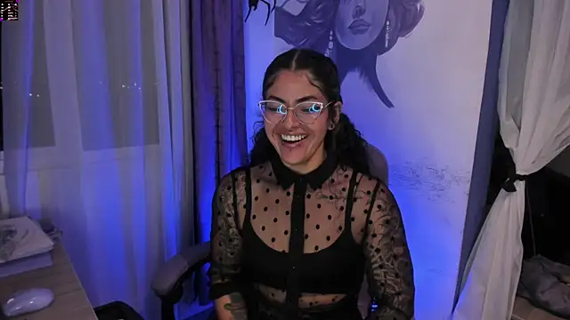 Snapshot of witchviolet chatting on November 2025 04:22:02 AM witchviolet online show from November 2025 04:22:02 AM