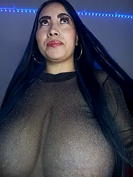 Snapshot of dayanna_86 chatting on March 2025 08:43:02 PM dayanna 86 online show from March 2025 08:43:02 PM