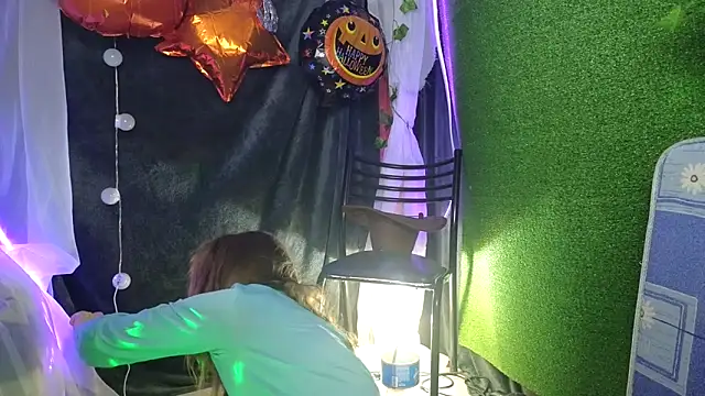 Snapshot of Jony_Marta chatting on October 2025 04:33:01 PM Jony Marta online show from October 2025 04:33:01 PM