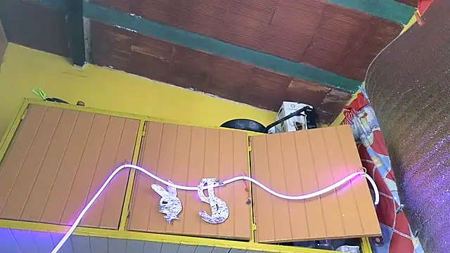 Snapshot of Jony_Marta chatting on November 2025 10:37:02 PM Jony Marta online show from November 2025 10:37:02 PM