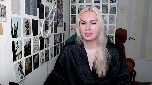 CapriScorpion online show from October 2025 12:16:01 PM