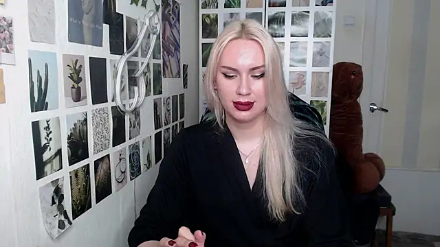 CapriScorpion online show from November 2025 11:09:01 AM