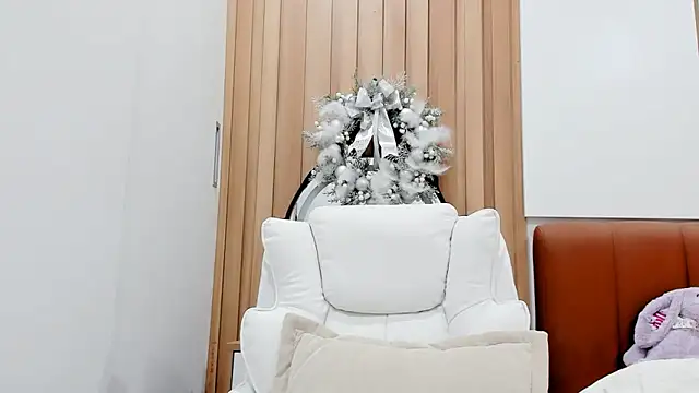 Lita-Julia online show from December 2024 11:40:01 AM