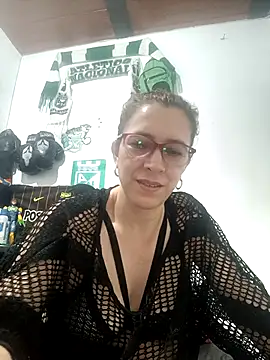 Snapshot of mademonsexy chatting on October 2025 02:53:02 AM mademonsexy online show from October 2025 02:53:02 AM