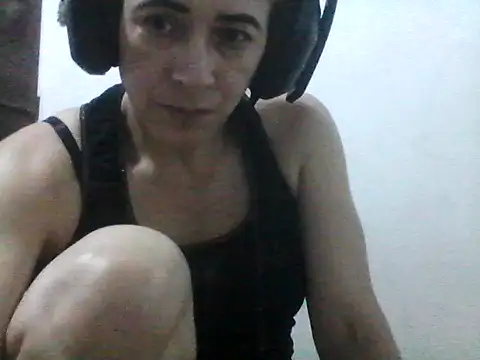 Snapshot of mademonsexy chatting on October 2025 03:29:01 AM mademonsexy online show from October 2025 03:29:01 AM