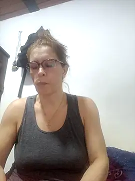 Snapshot of mademonsexy chatting on October 2025 03:21:02 AM mademonsexy online show from October 2025 03:21:02 AM