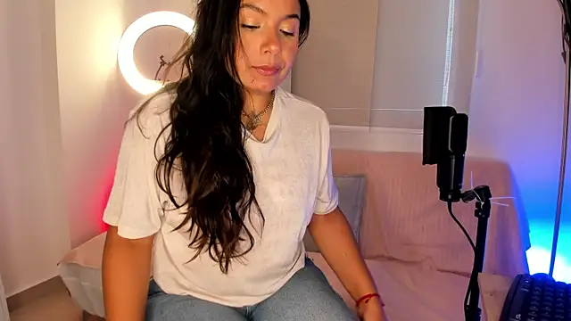 Snapshot of miaa_daniels chatting on November 2025 05:12:02 PM miaa daniels online show from November 2025 05:12:02 PM