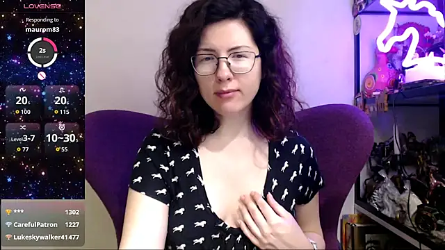 vaders daughter online show from December 2025 04:14:01 PM