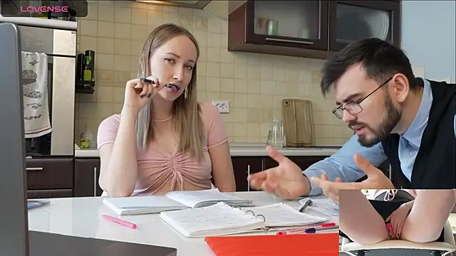 luxmuur online show from December 2024 08:41:01 AM